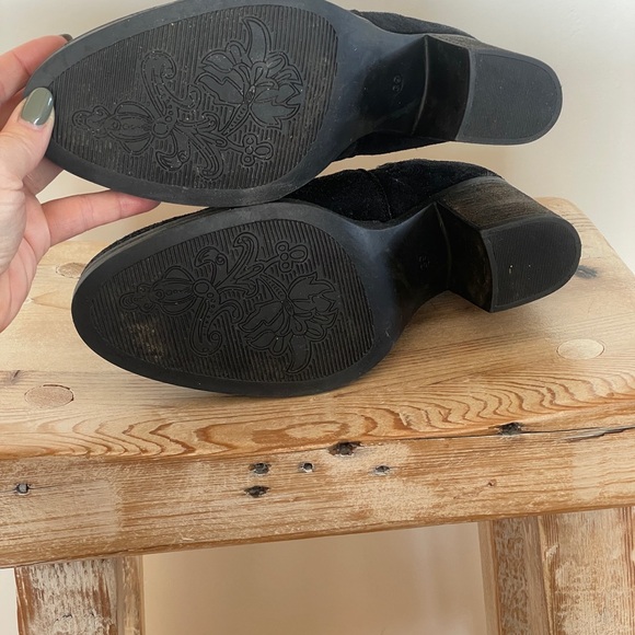 Arctica suede bootie - Picture 5 of 10